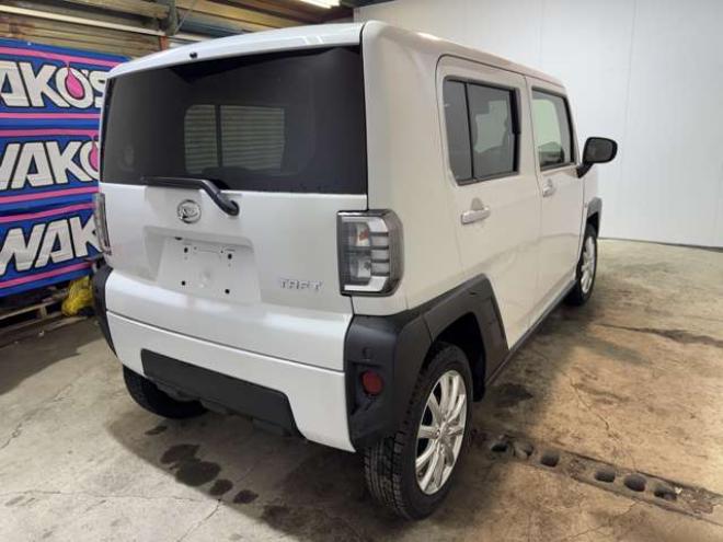 タフトX 4WD　ナビ　TV　Bカメラ　Bluetooth　ガラスルーフ　Egスターター 660