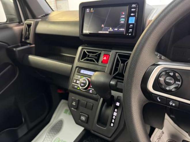 タフトX 4WD　ナビ　TV　Bカメラ　Bluetooth　ガラスルーフ　Egスターター 660