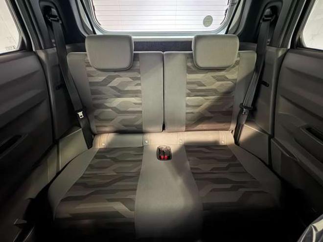 タフトX 4WD　ナビ　TV　Bカメラ　Bluetooth　ガラスルーフ　Egスターター 660