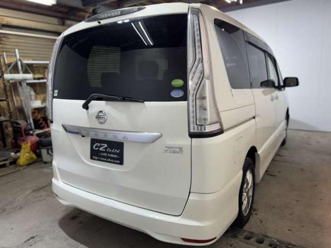 セレナ2.0 ハイウェイスター Sエディション 4WD　ナビ　TV　Bluetooth　Bカメラ　Pスライド　エマージェンシーB 2000