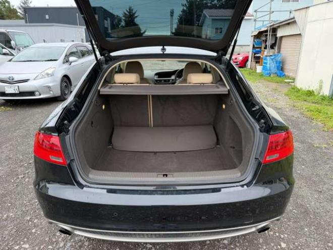 アウディA5スポーツバック 2.0 TFSI クワトロ Sラインパッケージ 4WD　レザーシート　プッシュスタート　パドルシフト　WALD20AW 正規輸入車 2000