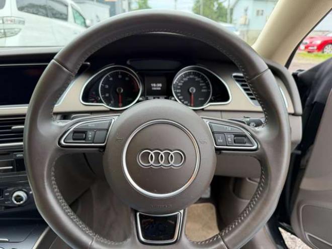 アウディA5スポーツバック 2.0 TFSI クワトロ Sラインパッケージ 4WD　レザーシート　プッシュスタート　パドルシフト　WALD20AW 正規輸入車 2000