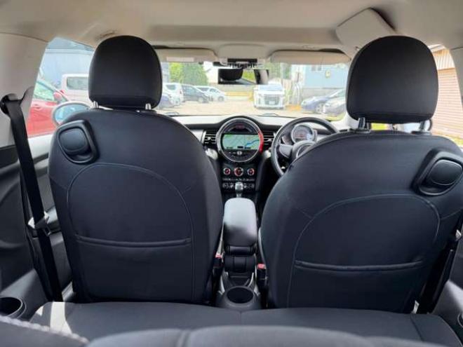 ミニクーパー 3ドア　純正ナビ・Bカメラ　Bluetooth 正規輸入車 2WD 1500