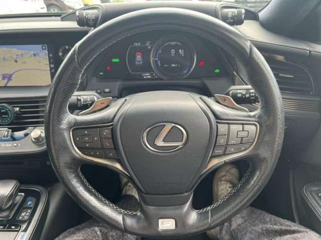 レクサスLS 500h Fスポーツ 4WD　法定12ヵ月点検整備付・本州仕入車両・有償色マンガンラスター・サンルーフ・ブラックレザー・純正エンジンスターター・デジタルインナーミラー・4WD・純正20インチAW・AC100V1500W給電 3500