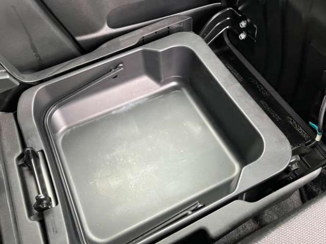 スペーシアカスタム Z ユーティリティパッケージ 4WD　 660