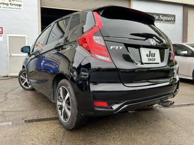 フィットハイブリッド　モデューロスタイル　法定12ヵ月点検整備付・本州仕入車両・Bluetooth対応純正ナビ・カラーバックモニター・ドライブレコーダー・モデューロスタイル・モデューロマフラー 2WD 1500