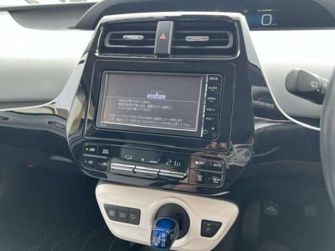 プリウス1.8 A E-Four 4WD　法定24ヵ月点検整備付・新規車検整備付・純正ナビ・バックモニター・ヘッドアップディスプレイ・ブラインドスポットモニター・オートマチックハイビーム・純正エンジンスターター・前後録画ドライブレコーダー 1800