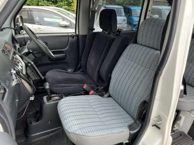 アクティバン SDX　キャンピング仕様車・車中泊仕様・マッドベージュ全塗装・Bluetooth対応社外ナビ・リアモニター・ベッドキット・LED照明・簡易シンク・100V外部電源・車検令和10年5月 2WD 660