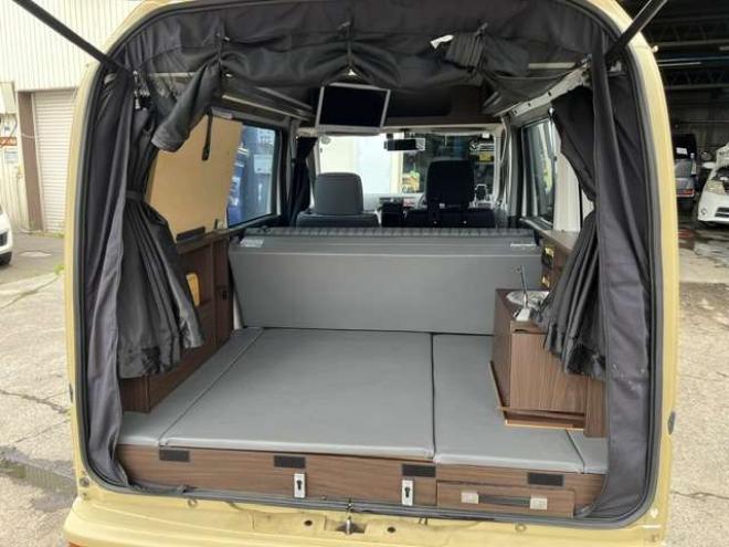 アクティバン SDX　キャンピング仕様車・車中泊仕様・マッドベージュ全塗装・Bluetooth対応社外ナビ・リアモニター・ベッドキット・LED照明・簡易シンク・100V外部電源・車検令和10年5月 2WD 660