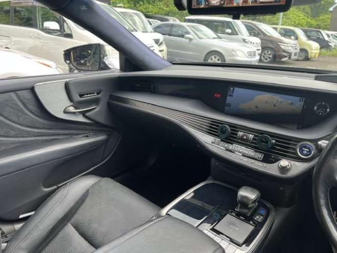 レクサスLS 500h Fスポーツ 4WD　法定12ヵ月点検整備付・本州仕入車両・有償色マンガンラスター・サンルーフ・ブラックレザー・純正エンジンスターター・デジタルインナーミラー・4WD・純正20インチAW・AC100V1500W給電 3500