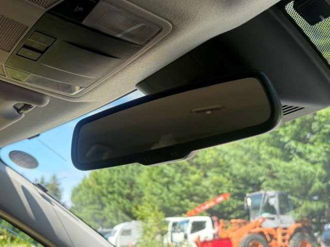 エクリプスクロスPHEV 2.4 G 4WD　ハーフレザーシートETCシートヒーター　ハンドルヒータークルーズコントロール　パドルシフト 2400