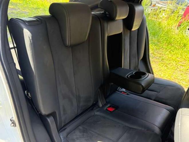 エクリプスクロスPHEV 2.4 G 4WD　ハーフレザーシートETCシートヒーター　ハンドルヒータークルーズコントロール　パドルシフト 2400