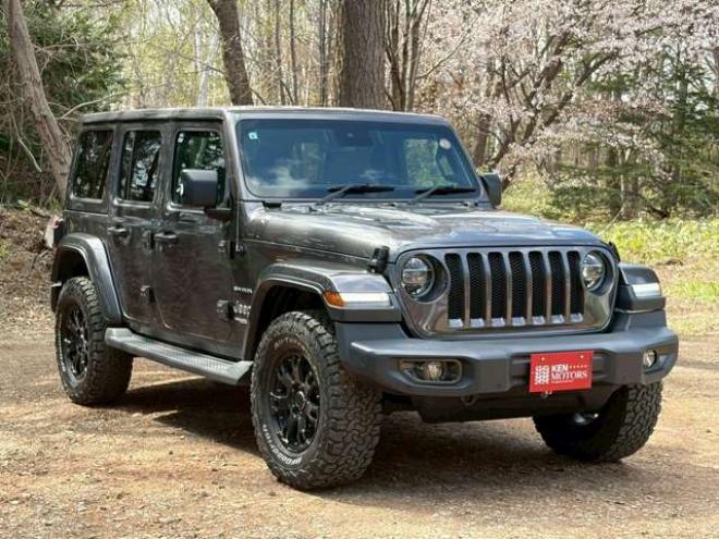 ラングラーアンリミテッド サハラ 3.6L 4WD　グラナイトグレー　エアコン　クルコン　パワステ　パワーウィンドウ　フロントカメラ　バックカメラ　キーレスエントリー　アルミホイール　ABS　横滑り防止装置　盗難防止装置　フルセグTV 正規輸入車 3600
