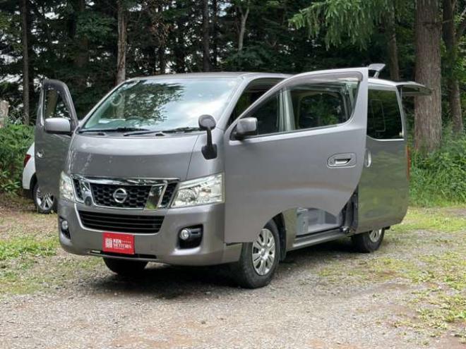 キャラバンNV350 2.5 プレミアムGX ロングボディ ディーゼルターボ 4WD　本州仕入　社外ナビ　バックカメラ　地デジ　エンジンスターター　ベットキット　ETC 2500