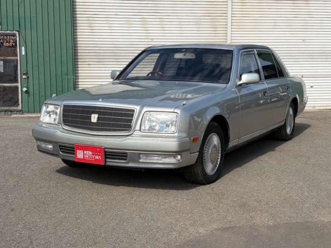 センチュリー5.0　本革シート　全席シートヒーター　後席リフレッシング機能純正アルミ　純正ナビ 2WD 5000