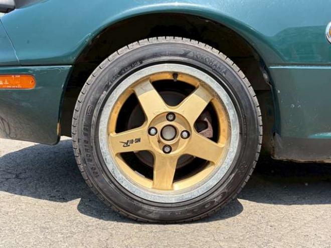 ロードスター1.8 Vスペシャル　パワステ　パワーウィンドウ　エアコン　アルミホイール　ETC　ABS　横滑り防止装置 2WD 1800