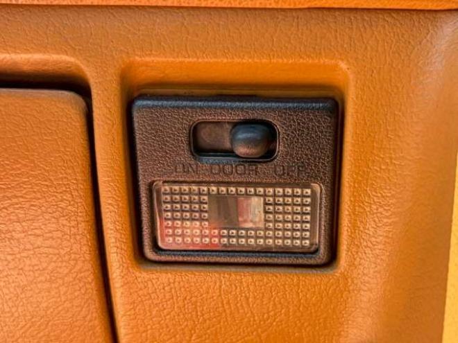 ロードスター1.8 Vスペシャル　パワステ　パワーウィンドウ　エアコン　アルミホイール　ETC　ABS　横滑り防止装置 2WD 1800