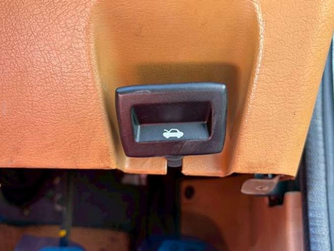 ロードスター1.8 Vスペシャル　パワステ　パワーウィンドウ　エアコン　アルミホイール　ETC　ABS　横滑り防止装置 2WD 1800