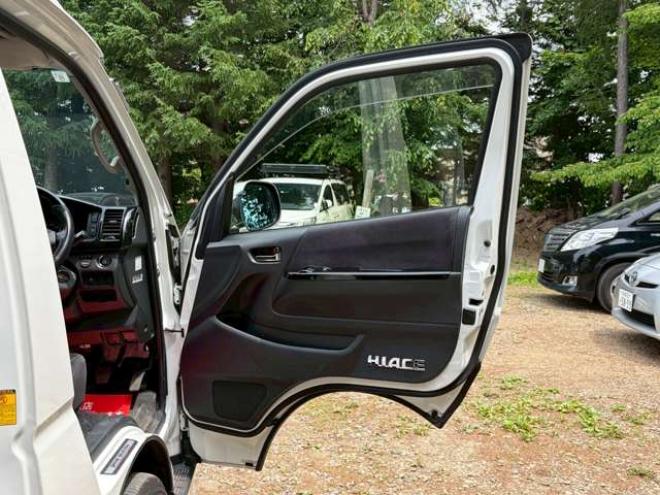 ハイエースバン2.7 スーパーGL プライムセレクション ワイド ロング ミドルルーフ 4WD　ベッドキット　ナビ　TV　バックカメラ　エアコン　ETC　パワステ　パワーウィンドウ　キーレスエントリー　両側スライドドア　盗難防止装置　障害物センサー 2700