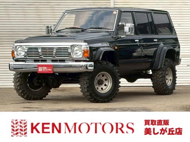 サファリ4.2 エクストラ標準ルーフグランロード ディーゼル 4WD　リフトアップ　パワステ　パワーウィンドウ　社外グリル　全塗装済　リアヒーター　デフロック　社外キーレス 4200
