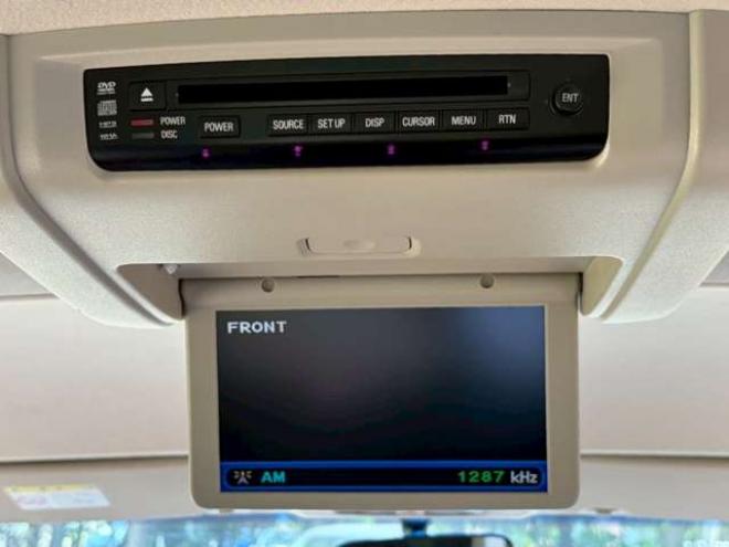 デリカD：5 2.4 シャモニー 4WD　両側電動スライドドア　クルーズコントロール　TV　ナビ　バックカメラ　パワステ　パワーウィンドウ　盗難防止装置　横滑り防止装置　キーレスエントリー　寒冷地仕様 2400