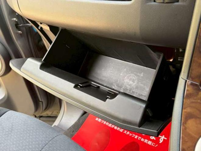 デリカD：5 2.4 シャモニー 4WD　両側電動スライドドア　クルーズコントロール　TV　ナビ　バックカメラ　パワステ　パワーウィンドウ　盗難防止装置　横滑り防止装置　キーレスエントリー　寒冷地仕様 2400