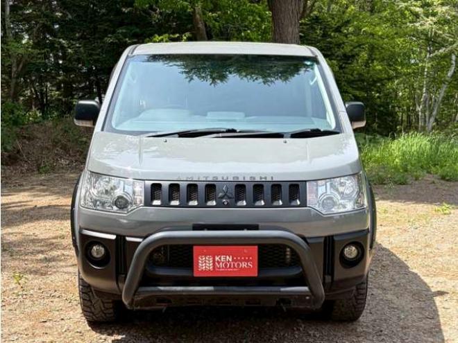 デリカD：5 2.4 シャモニー 4WD　両側電動スライドドア　クルーズコントロール　TV　ナビ　バックカメラ　パワステ　パワーウィンドウ　盗難防止装置　横滑り防止装置　キーレスエントリー　寒冷地仕様 2400