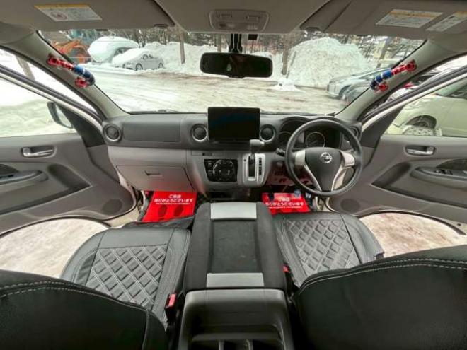 キャラバンNV350 2.5 プレミアムGX ロングボディ ディーゼルターボ 4WD　社外11インチナビ　バックカメラ　エンジンスターター　ETC　ワンオーナー　左側電動スライドドア　社外アルミ　パワーウィンドウ　パワステ　後席モニター　ABS　キーレスエントリー　衝突被害軽減ブレーキ 2500