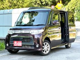 タント　カスタムL 4WD タイミングチェーン車　サビ少ない　USBオーディオ HID キーフリー 4WD 660 5Dr
