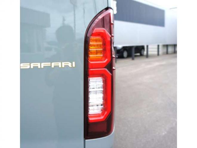 ハイエースバン2.8 スーパーGL ロング ディーゼルターボ 4WD　スーパーGL4WD415SAFARIコンプリートディスプレイオーディオ・両側パワースライドドア・クリアランスソナー装備! 2800