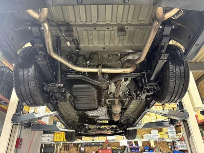 レジアスエース2.8 スーパーGL ダークプライム ロングボディ ディーゼルターボ 4WD　415COBRAオフィシャルコンプリート　ファントムヘッドライトシステム&新作HP-6　18インチホイール&フェイスリフトキット&フルエアロ&フローティングリップ&ローフォルムフェンダー　玄武2インチダウンブロック 2800