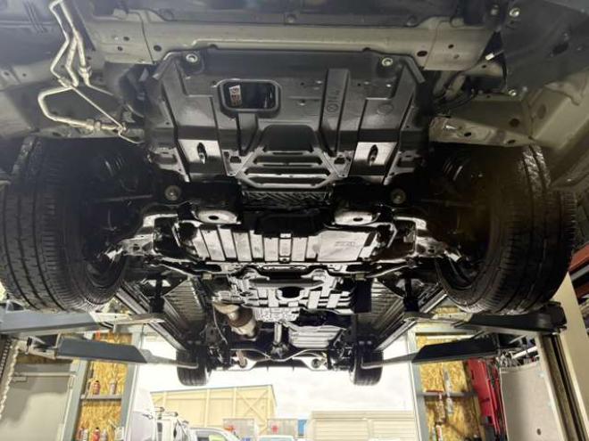 レジアスエース2.8 スーパーGL ダークプライム ロングボディ ディーゼルターボ 4WD　415COBRAオフィシャルコンプリート　ファントムヘッドライトシステム&新作HP-6　18インチホイール&フェイスリフトキット&フルエアロ&フローティングリップ&ローフォルムフェンダー　玄武2インチダウンブロック 2800