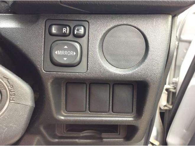 ハイエースバン3.0 スーパーGL ロング ディーゼルターボ 4WD　415SAFARI丸目ヘッドライトシステム/415SAFARI　フロントリップ/415COBRAベッドキット/BADRUKER16インチAW/オープンカントリーR/T/両側スライドドア/4WD 3000