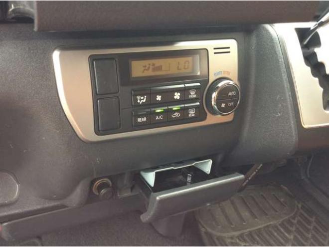 ハイエースバン3.0 スーパーGL ロング ディーゼルターボ 4WD　415SAFARI丸目ヘッドライトシステム/415SAFARI　フロントリップ/415COBRAベッドキット/BADRUKER16インチAW/オープンカントリーR/T/両側スライドドア/4WD 3000
