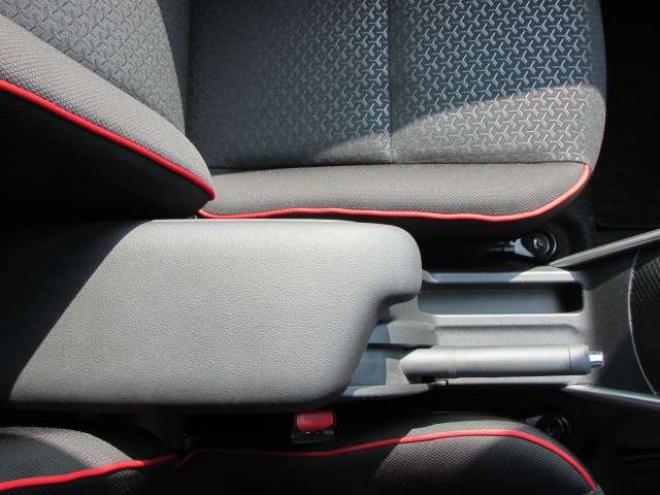 ライズ1.0 Z 4WD　純正ディスプレイオーディオ/フルセグTV/バックカメラ/AppleCarPlay/ブルートゥース/レーダークルーズ/プリクラッシュセーフティー/パーキングセンサー/シートヒーター/ 1000