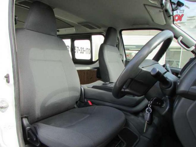 レジアスエース3.0 DX ロングボディ GLパッケージ ディーゼルターボ 4WD　社外ナビ/バックカメラ/フルセグTV/Bluetooth/ETC/ドライブレコーダー/LEDヘッドライト 3000