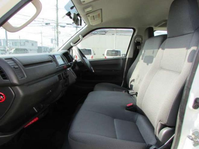 レジアスエース3.0 DX ロングボディ GLパッケージ ディーゼルターボ 4WD　社外ナビ/バックカメラ/フルセグTV/Bluetooth/ETC/ドライブレコーダー/LEDヘッドライト 3000