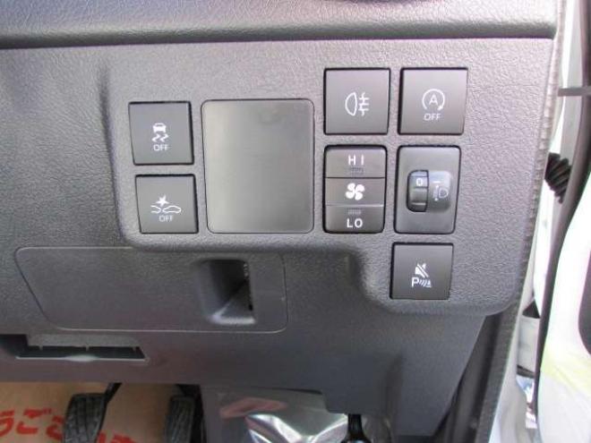 タウンエースバン1.5 GL 4WD　登録済未使用車/スマートアシスト/LEDヘッドライト/MAD CROSS14インチホイール+ジオランダーX-AT/キーレス/アイドリングストップ/ディスプレイオーディオ 登録済未使用車 1500