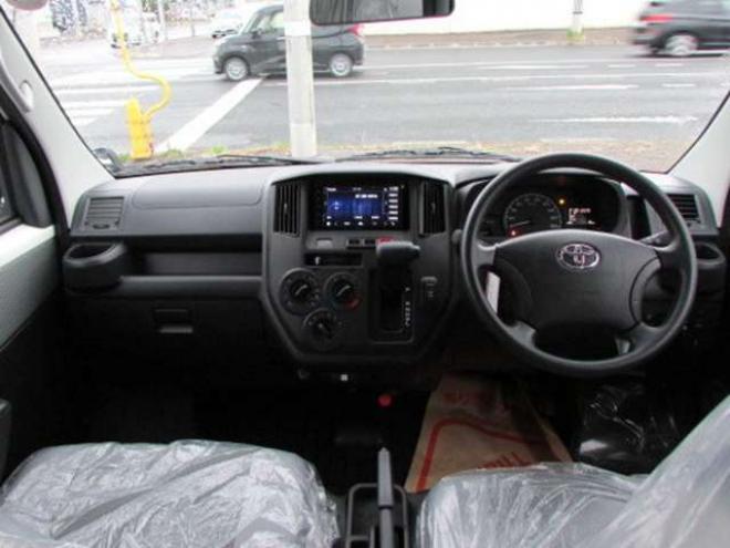 タウンエースバン1.5 GL 4WD　登録済未使用車/スマートアシスト/LEDヘッドライト/MAD CROSS14インチホイール+ジオランダーX-AT/キーレス/アイドリングストップ/ディスプレイオーディオ 登録済未使用車 1500
