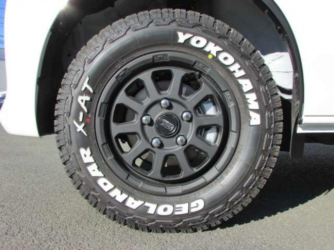 タウンエースバン1.5 GL 4WD　登録済未使用車/スマートアシスト/LEDヘッドライト/MAD CROSS14インチホイール+ジオランダーX-AT/キーレス/アイドリングストップ/ディスプレイオーディオ 登録済未使用車 1500