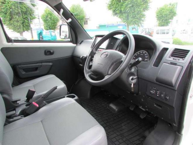 タウンエースバン1.5 GL 4WD　5速MT/ドライブレコーダー/社外ナビ/フルセグTV/ブルートゥースオーディオ/ベッドキット/キーレス/両側スライドドア/リヤフォグ 1500