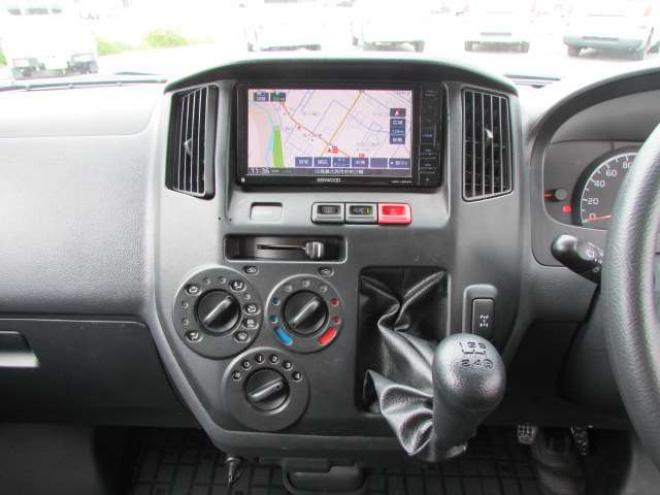 タウンエースバン1.5 GL 4WD　5速MT/ドライブレコーダー/社外ナビ/フルセグTV/ブルートゥースオーディオ/ベッドキット/キーレス/両側スライドドア/リヤフォグ 1500