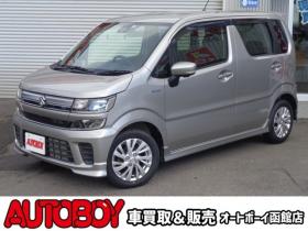 ワゴンR　ハイブリッド FZ セーフティパッケージ装着車 4WD　ワンオーナー車　全方位モニター　スマートキー　社外ナビ　新品シートカバー 660