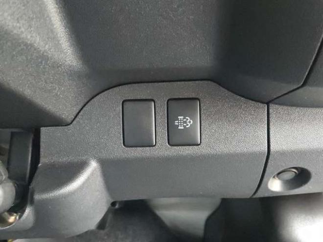 ハイエースバン2.8 スーパーGL ダークプライムII ロングボディ ディーゼルターボ 4WD　ESSEX FスポイラーVer3&サイドライナー&リアライナー　ESSEX　フロアマッド　ENCD17インチAW　ヨコハマPARADA17インチ　ハーフレザーシート　プッシュスタート　スマートキー　リアヒーター 2800
