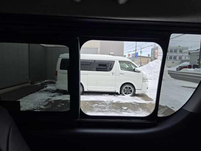 ハイエースバン2.8 スーパーGL ロング ディーゼルターボ 4WD　リアクーラー&ヒーター　プッシュスタート　スマートキー　　ベッドキッド LEDヘッドライト横滑り防止　衝突被害軽減　車線逸脱　トヨタ純正ナビ　フルセグTV　Bluetooth　Bカメラトヨタ純正リアモニター　ETC 2800
