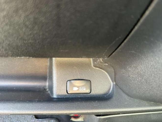 ハイエースバン2.7 スーパーGL ダークプライム ワイド ミドルルーフ ロングボディ 4WD　Pスタート スマートキー 両側スライドドア　OPLEDヘッドライト Fフォグ ハーフレザーシート AC100V ベンチシート　ベッドキット リアクーラー ヒーター ステアリングスイッチ ディスプレイオーディオ　Bluetooth 2700