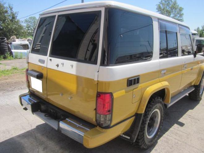 ランドクルーザープラド 2.4 ディーゼルターボ 4WD 2400 5Dr