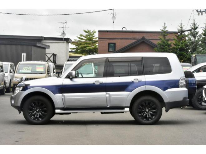 パジェロロングエクシード　４ＷＤ　ロックフォードサウンド　三菱１８インチアルミ