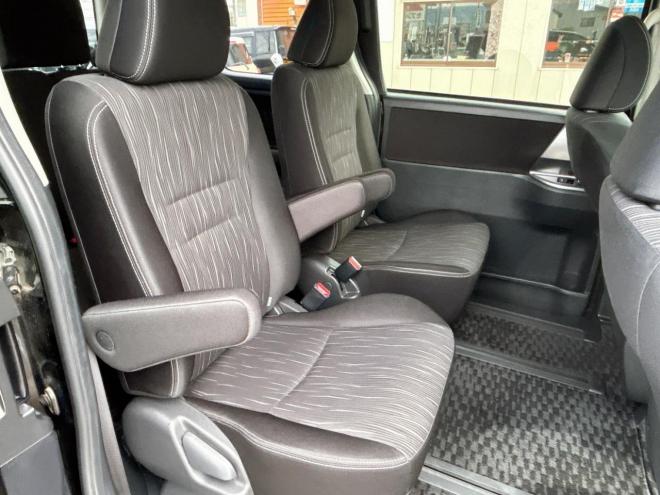 ヴォクシー2.0ZS煌Ⅱ 4WD　ローンが不安な方＜優遇ローン＞本州仕入 1年保証　両側パワースライドドア