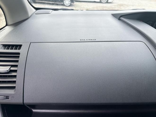 ヴォクシー2.0ZS煌Ⅱ 4WD　ローンが不安な方＜優遇ローン＞本州仕入 1年保証　両側パワースライドドア